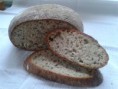 Pětizrnný chléb